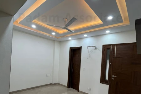 New Luxury 3 BHK Builder Floor in Prime Location